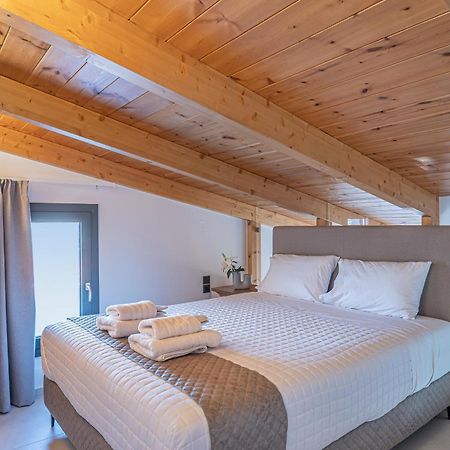 City Hill Luxury Apartments ヨアニナ エクステリア 写真
