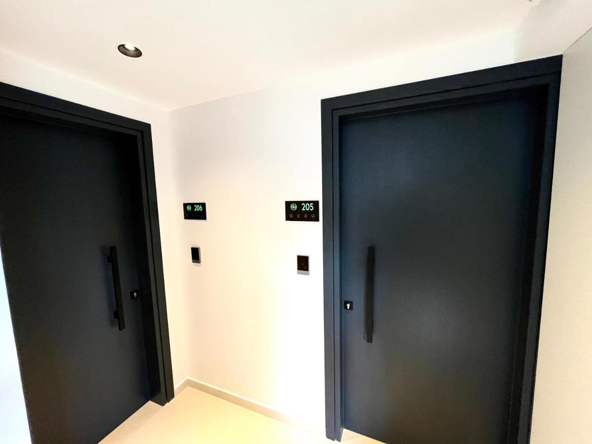 City Hill Luxury Apartments ヨアニナ エクステリア 写真