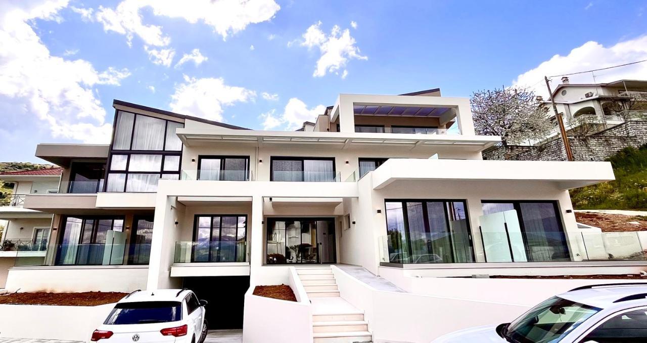 City Hill Luxury Apartments ヨアニナ エクステリア 写真
