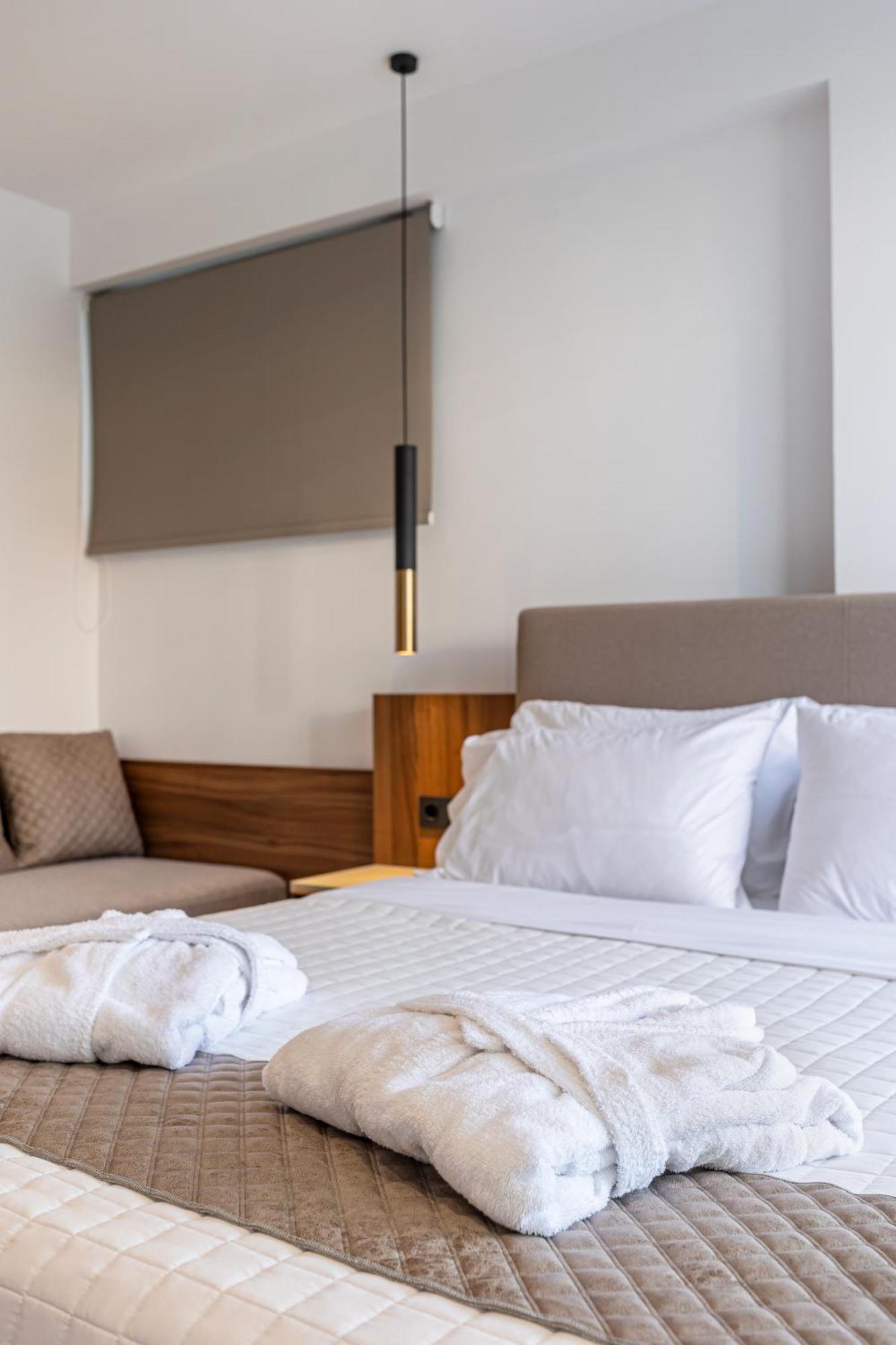 City Hill Luxury Apartments ヨアニナ エクステリア 写真