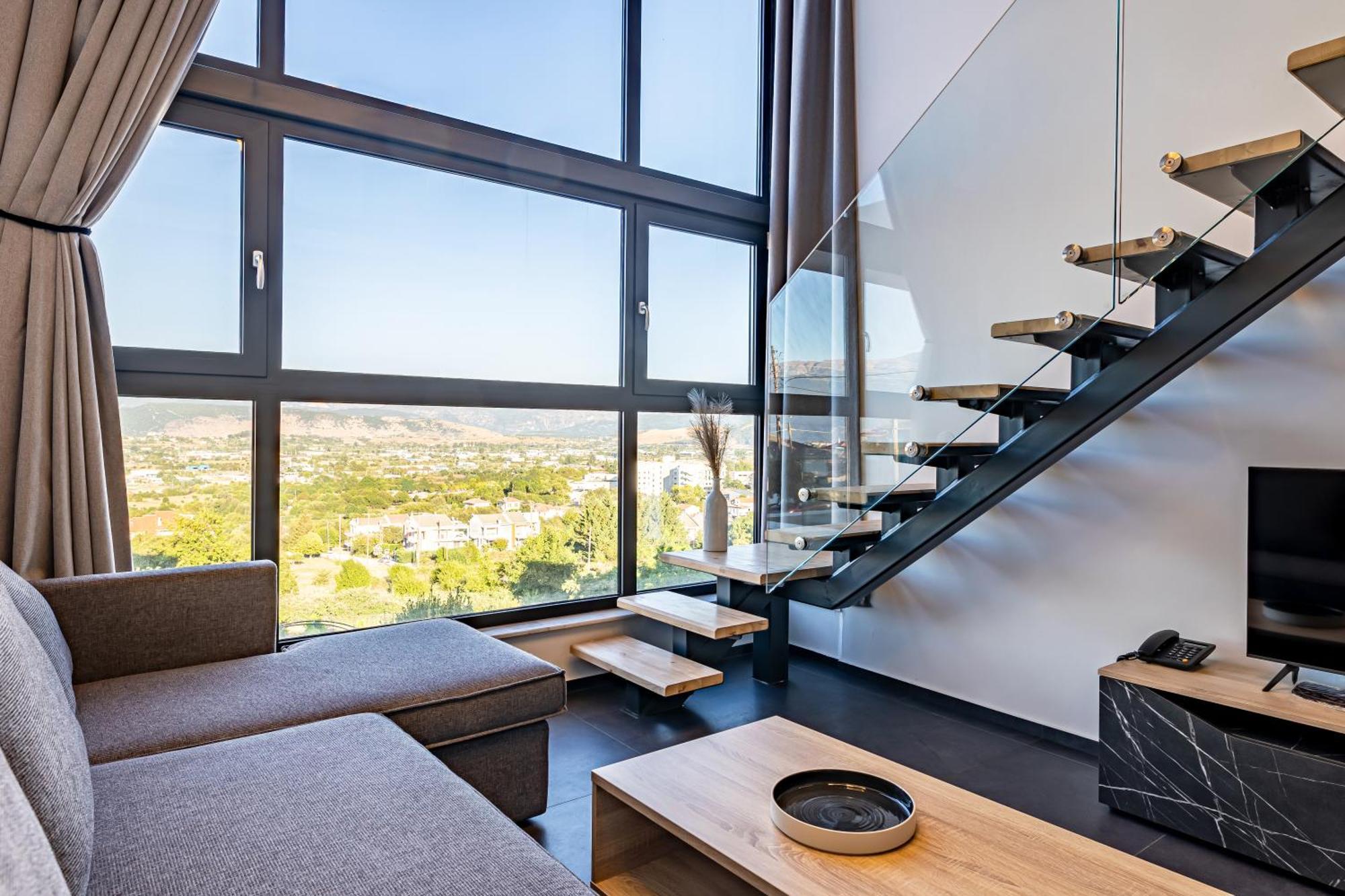City Hill Luxury Apartments ヨアニナ エクステリア 写真